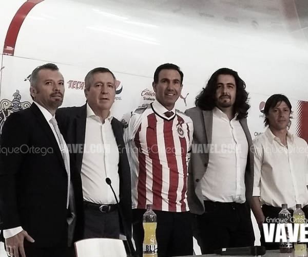 Presentan a Paco Gabriel de Anda como director deportivo de Chivas