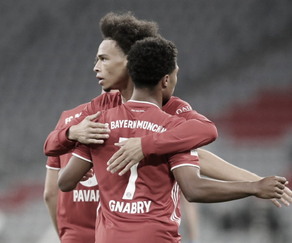 Imparável! Bayern de Munique goleia Schalke na estreia da Bundesliga