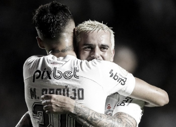 Gols e melhores momentos para Corinthians x Internacional pelo Campeonato Brasileiro (1-2)