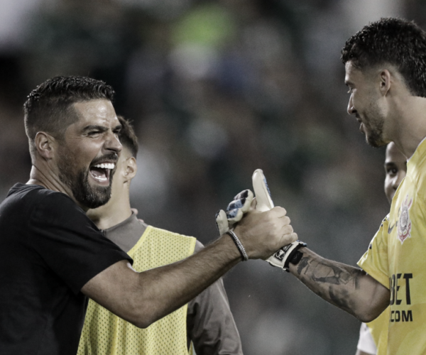 António Oliveira ressalta superação em derby: “Aqui é Corinthians e jamais desistiremos”