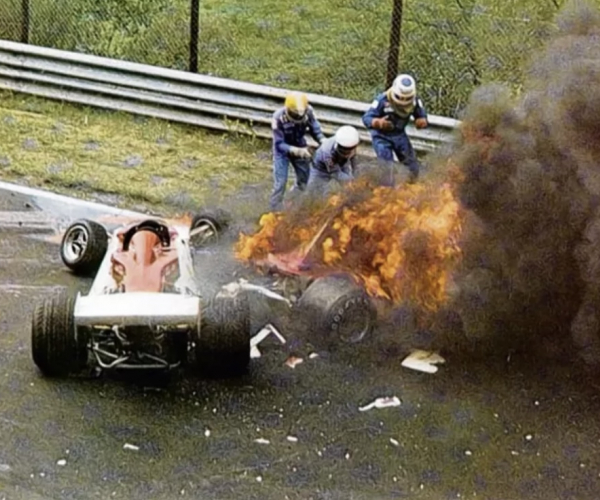 Da tragédia em Nürburgring à glória nas pistas: conheça a incrível história de superação de Niki Lauda