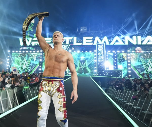 Cody Rhodes luchó con el corazón, venciendo a Roman Reigns en Wrestlemania 40