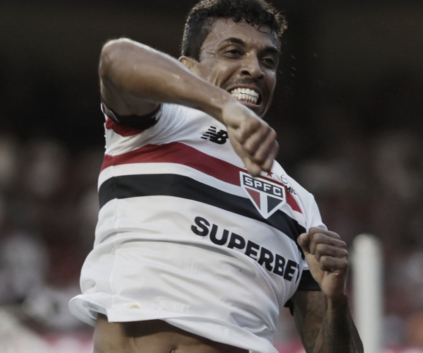 Com gol de Luiz Gustavo, São Paulo vence Portuguesa no Morumbis pelo Paulistão
