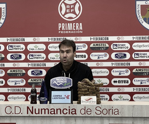 Iñaki Bea: "Somos un equipo que juega demasiado por dentro"