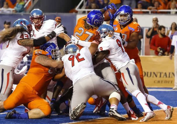 Boise State Holds Off Stubborn Fresno State 37-27