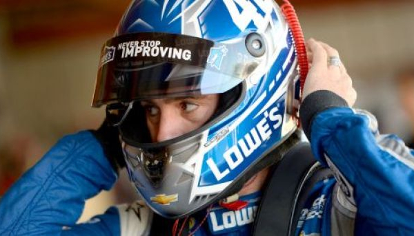 Jimmie Johnson Signs Two-Year Extensions With Hendrick Motorsports, Lowe's