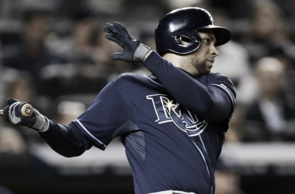 New York Mets acquire James Loney from San Diego Padres