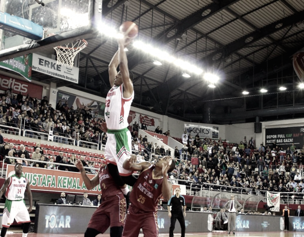 FIBA Champions League, Reyer asfaltata dal Pinar (99-59)
