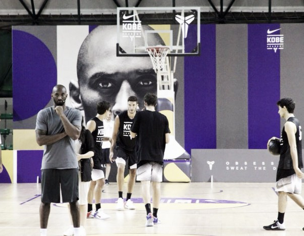 Kobe Bryant show a Milano: "Voglio aiutare il basket italiano"