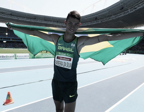 Medalhista duplo, Rodrigo Parreira deseja mais visibilidade aos atletas paralímpicos