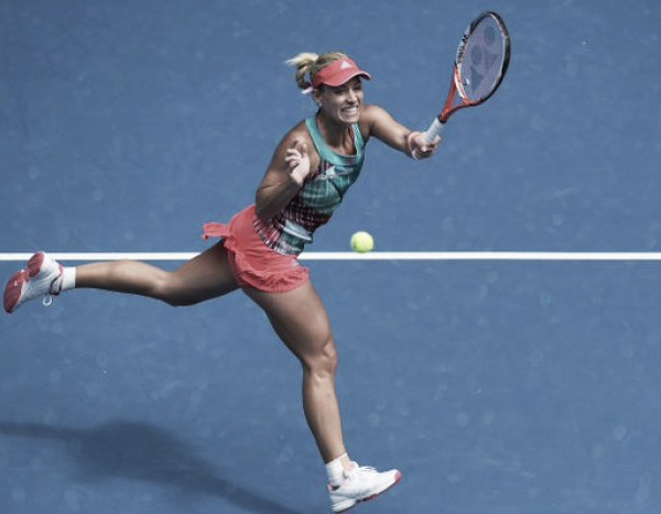 Australian Open 2016: Angelique Kerber sets up revenge showdown with Victoria Azarenka