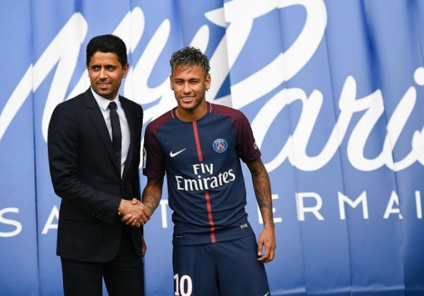 Paris Saint-Germain, Al Khelaifi: "Neymar il calciatore più forte del mondo, è qui per il progetto non per soldi"