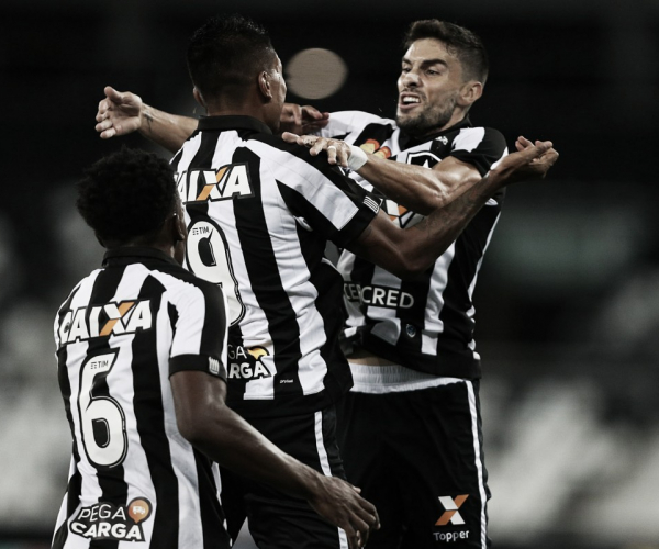 Kieza marca pela terceira vez em três jogos e Botafogo bate a Cabofriense