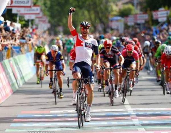 Giro : Roger Kluge surprend le peloton à Cassano d'Adda