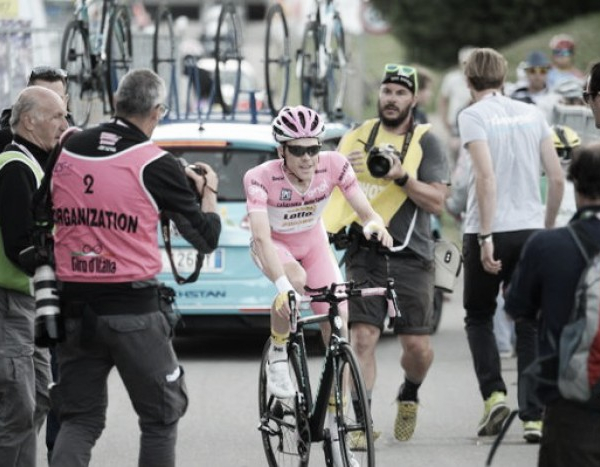 Giro d'Italia, la maglia rosa da un olandese a un altro