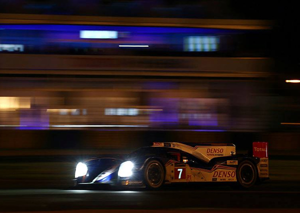 24 heures du Mans H+12 : Toyota à l’affut d’Audi