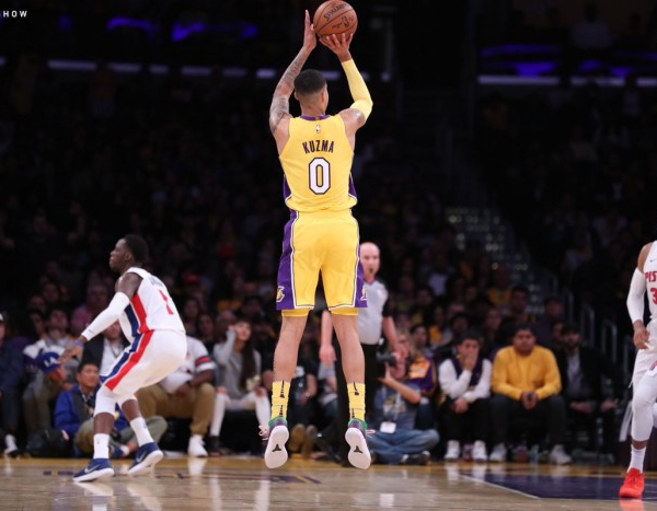 NBA - Lakers travolgenti, Detroit al tappeto allo Staples Center (113-93)