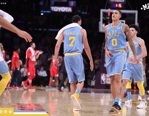 NBA - Golden State e Los Angeles Lakers di rimonta, Toronto e Washington al tappeto