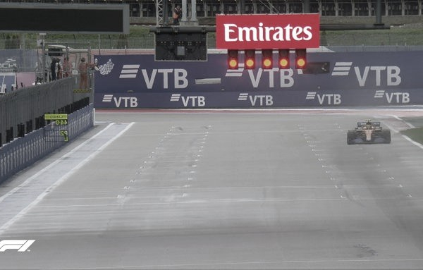 Pole de Norris con Sainz segundo en una loca qualy en Sochi