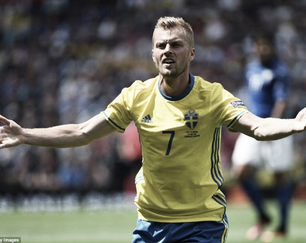 Seb Larsson to decide future after Euro 2016