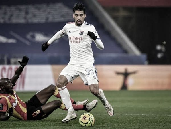Lucas Paquetá marca, e Lyon empata com Lens na Ligue 1