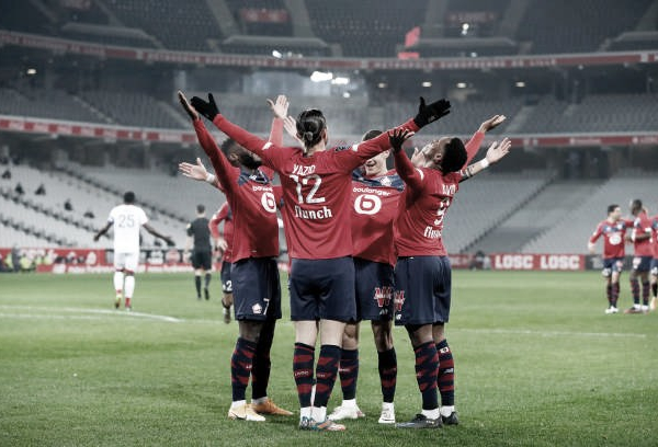 Lille bate Dijon e assume ponta isolada da Ligue 1