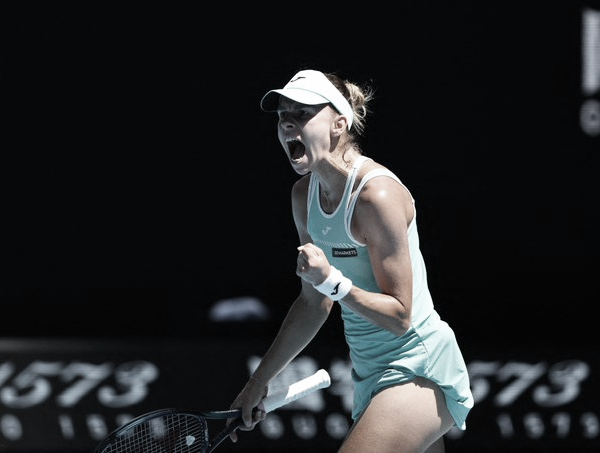 Linette surpreende Pliskova e vai às semis no Australian Open; Sabalenka bate Vekic