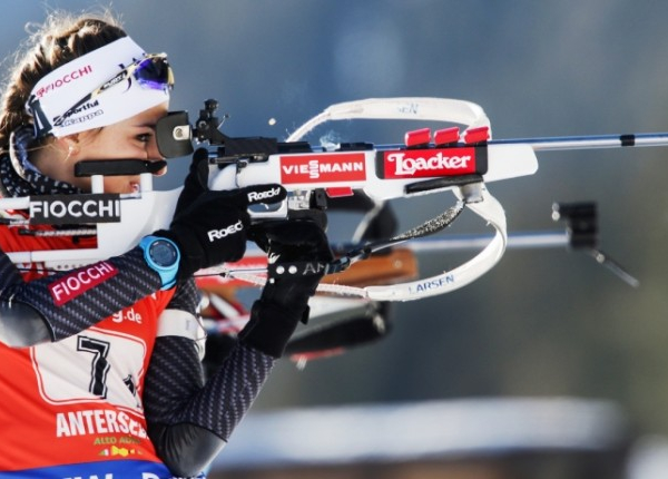 Biathlon, Sprint donne Oestersund: vince Herrmann, Vittozzi 5a, Wierer 9a