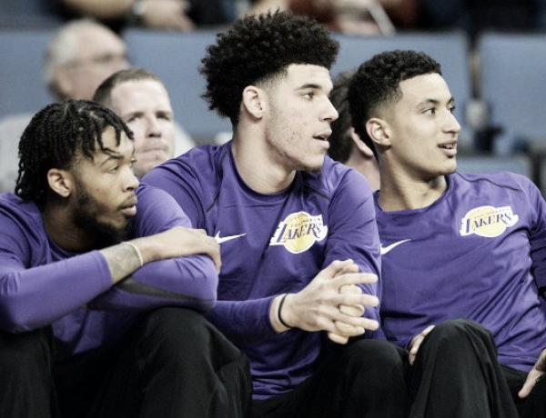 Il futuro dei Los Angeles Lakers passa da veterani e giovani promesse, ma fin dove si spingerà?