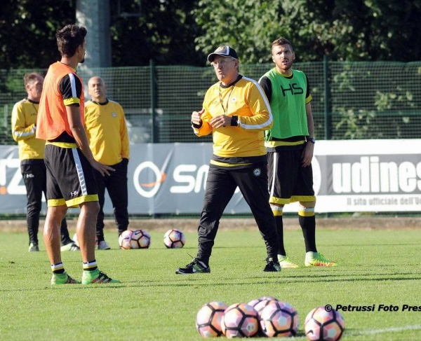Udinese, Delneri: "Non è ancora uno scontro salvezza, ma bisogna vincere"