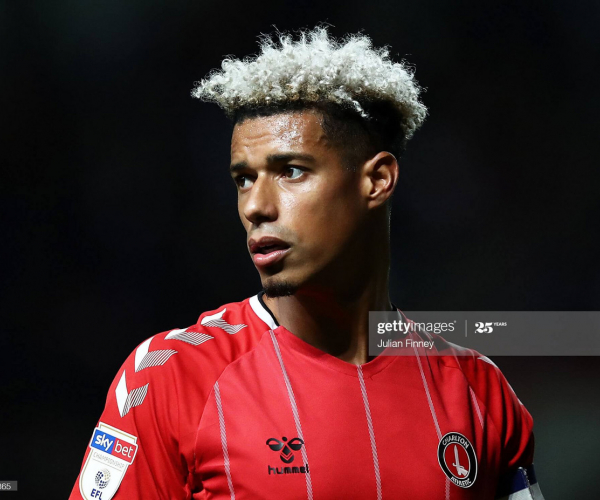 Free agent Lyle Taylor joins Nottingham Forest 