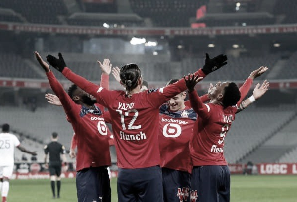 Lille busca virada antológica sobre Lyon, segue líder da Ligue 1 e isola adversário