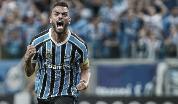 Maicon recorda primeiro gol pelo Grêmio, marcado há exatos cinco anos