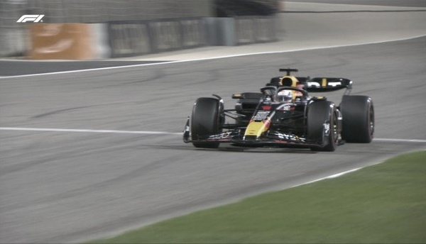Verstappen se lleva la primera pole de la temporada con
Sainz cuarto y Alonso quinto