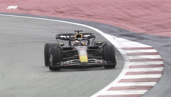 Max Verstappen gana en una emocionante sprint en Austria