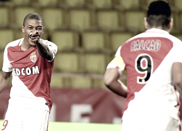 Ligue 1 - Il Monaco non perde un colpo: Mbappe e Moutinho abbattono il Bordeaux (2-1)