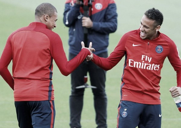 Ligue 1 - Psg, debuttano i 402 milioni d'attacco: Mbappé e Neymar, la prima insieme è a Metz