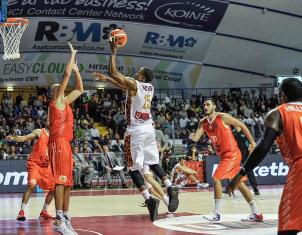 Basket Champions League - La Reyer ritorna a vincere in casa, battendo il Maccabi Rishon (73-61)