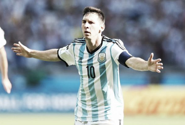 Grupo F: Messi oferece oitavos à Argentina, Nigéria perto do apuramento