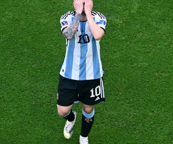 Argentina tropieza en el primero de 7 pasos para lograr el sueño
