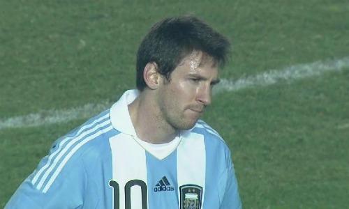 Messi éclipse Maradona