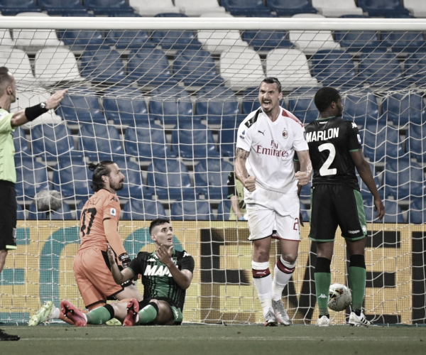 Ibrahimovic marca dois, Milan bate Sassuolo e embala nono jogo sem derrota