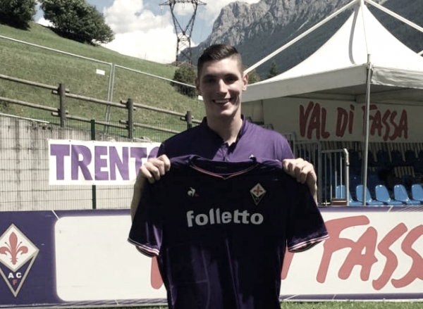 Fiorentina - Milenkovic si presenta