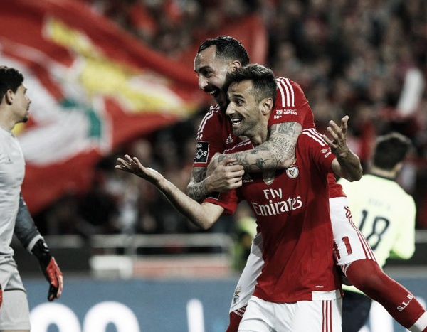 Golos contra o ténue meio-campo: Benfica escondeu fragilidades com goleada