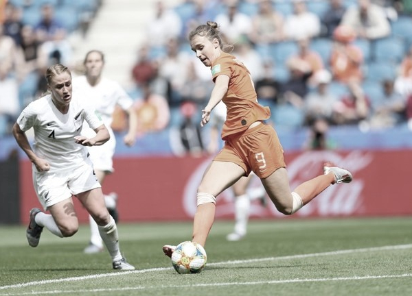 Com gol nos acréscimos, Holanda bate Nova Zelândia na Copa do Mundo Feminina