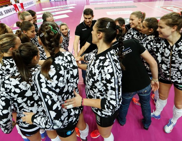 Volley, A1 femminile - La settima giornata: Novara ritorna alla vittoria, UYBA spietata