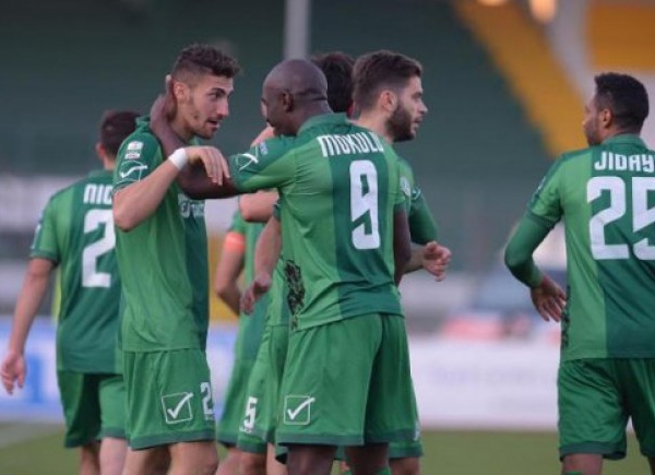 Mokulu rialza l'Avellino: 2-1 al Livorno di Panucci