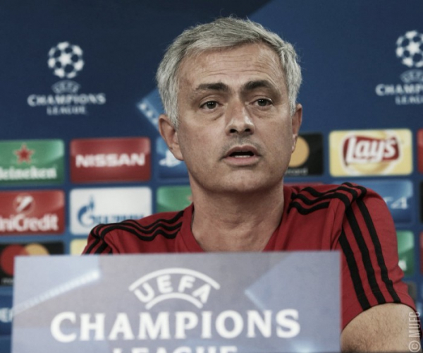 Champions League, Mourinho: "Non svelo la formazione, occhio al Benfica"
