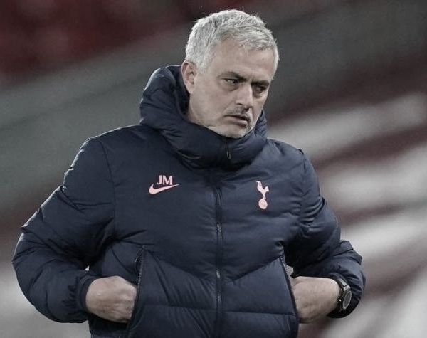 OFICIAL: José Mourinho es destituido del Tottenham
