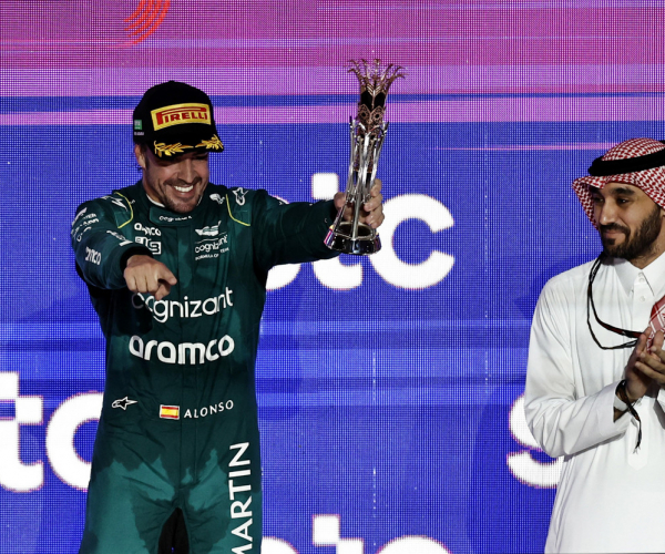 Un podio de Fernando Alonso en 2023, en peligro